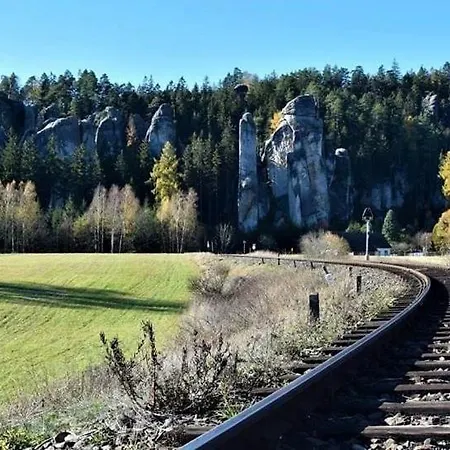 Pod Krizovym Vrchem شقة *